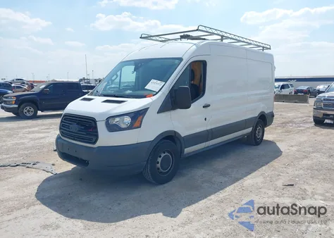 2018 Ford Transit-250 z USA, uszkodzony, nr VIN 1FTYR2CM2JKB24778